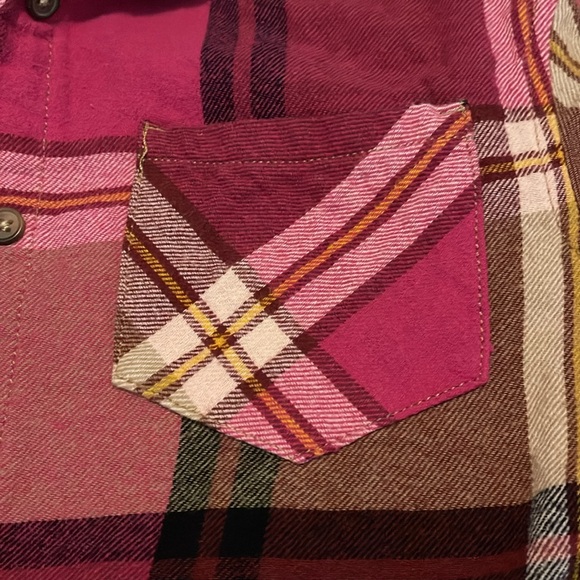 Used shirt size XL - Picture 9 of 10